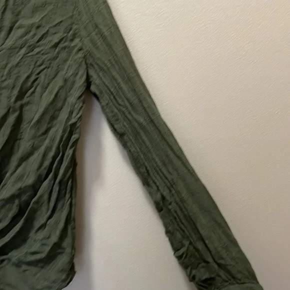 A.N.A Olive Green Button Down Size Small - Picture 5 of 6